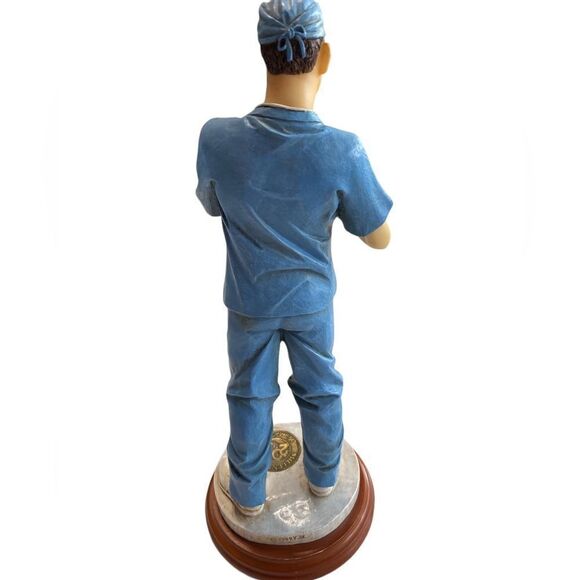 Vintage Millennium Masters of Miracles OB/GYN MD Holding Newborn Limited Edition - Picture 5 of 6